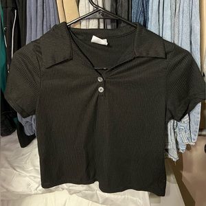 Size S, Black Cropped Collar Top